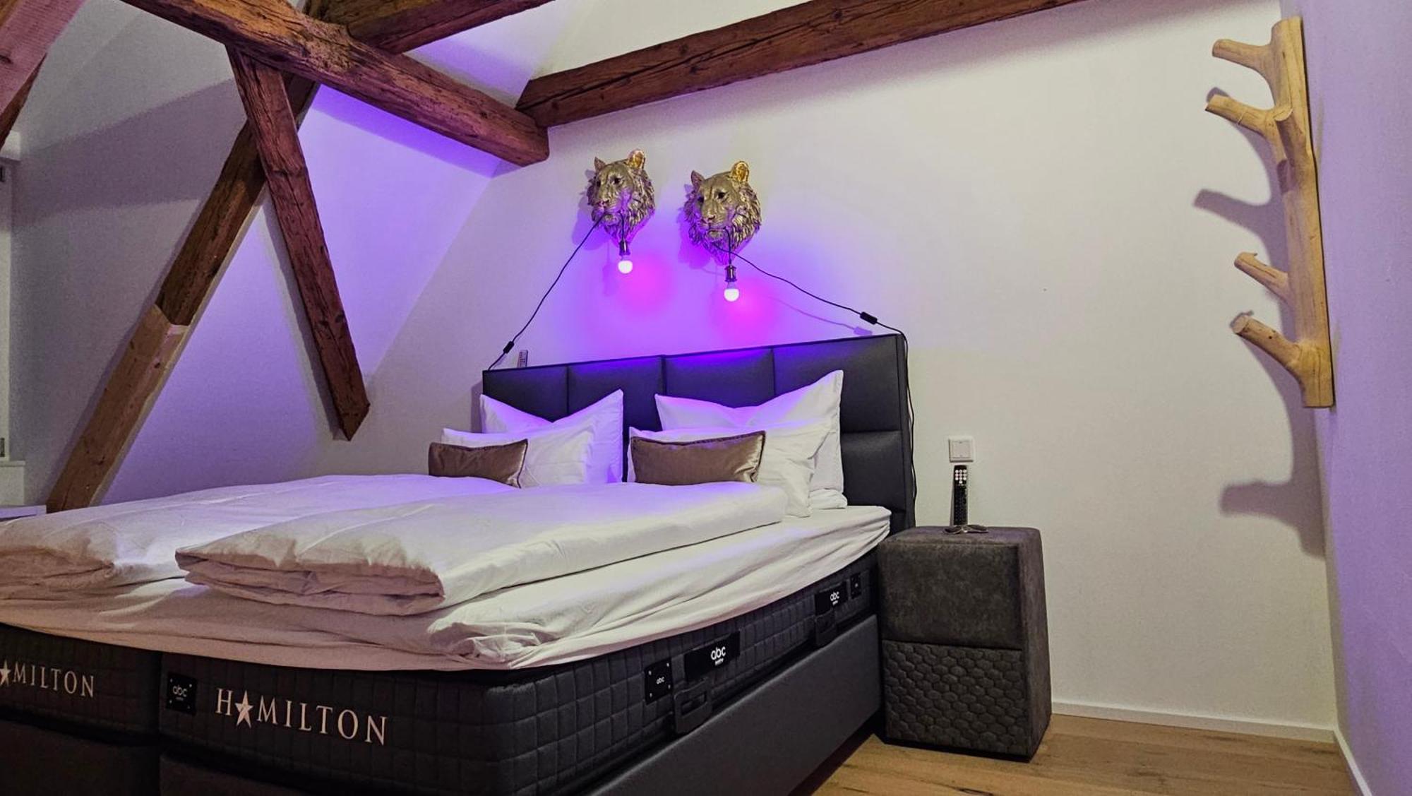 마르크도르프 Wood World Luxury - Massage - Bergblick - Tranpolin- Parken 아파트 외부 사진