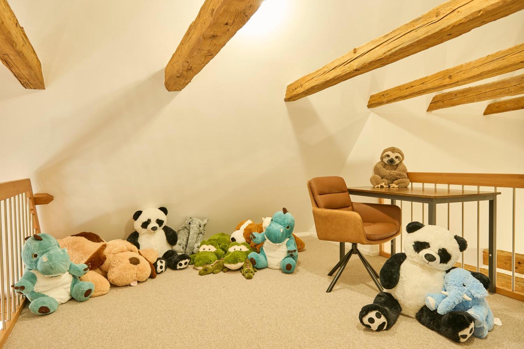 마르크도르프 Wood World Luxury - Massage - Bergblick - Tranpolin- Parken 아파트 외부 사진