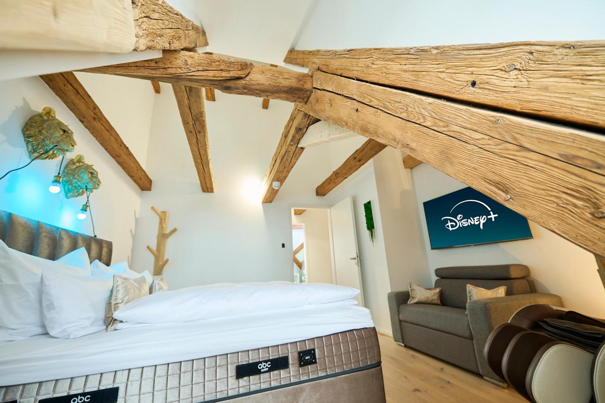 마르크도르프 Wood World Luxury - Massage - Bergblick - Tranpolin- Parken 아파트 외부 사진