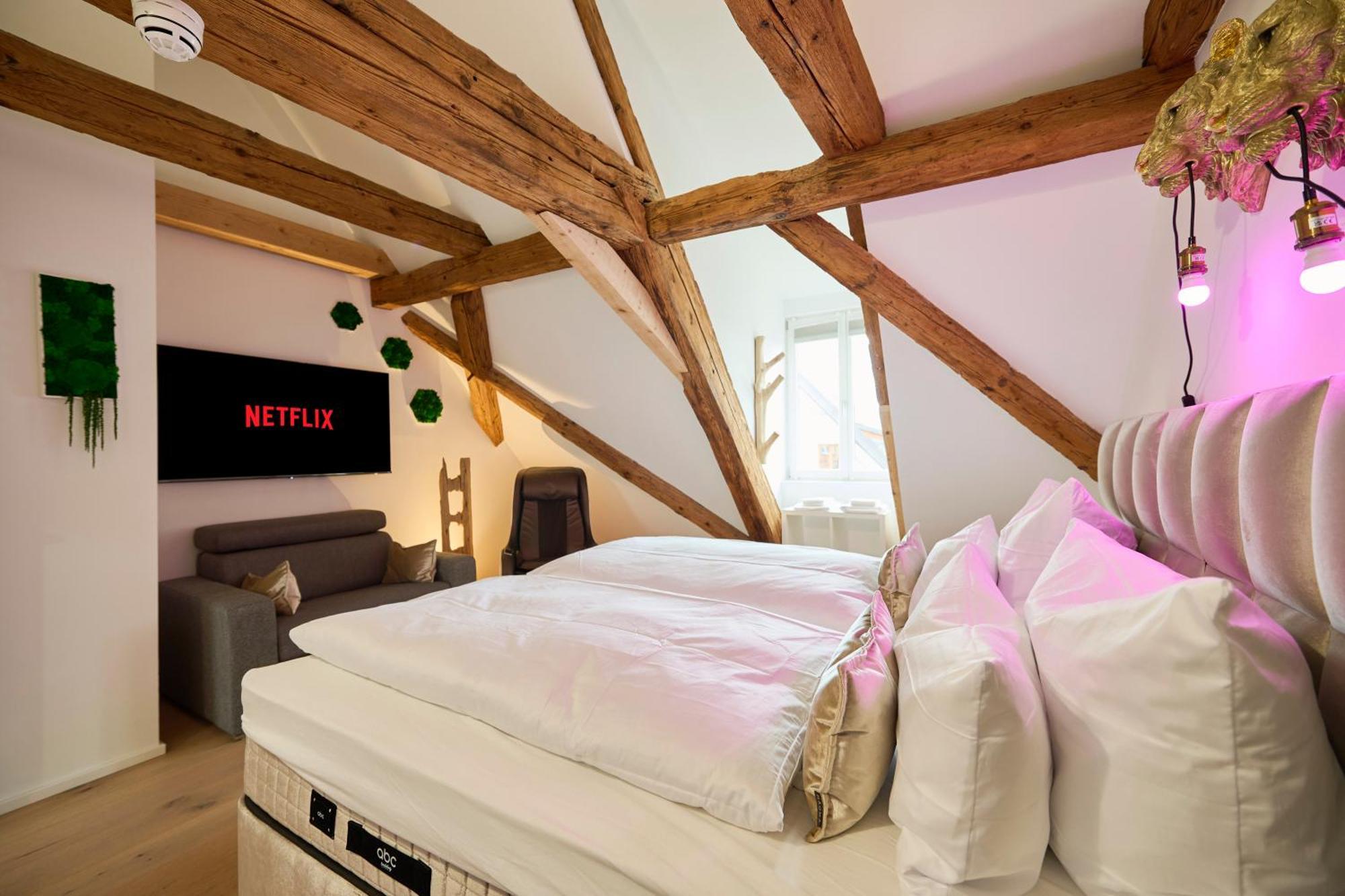 마르크도르프 Wood World Luxury - Massage - Bergblick - Tranpolin- Parken 아파트 외부 사진