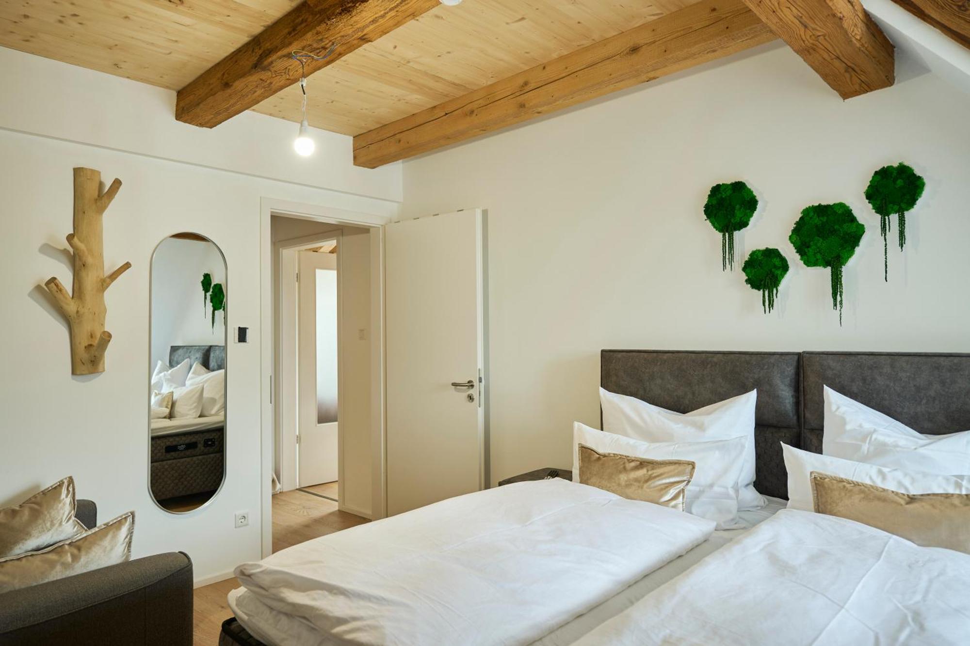 마르크도르프 Wood World Luxury - Massage - Bergblick - Tranpolin- Parken 아파트 외부 사진